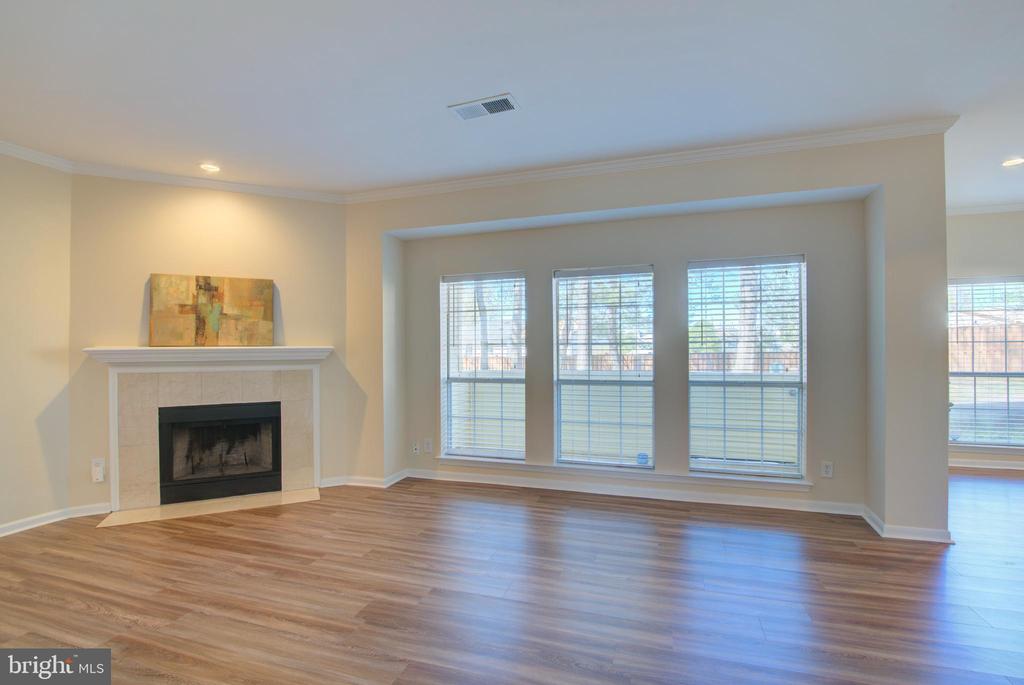 676 GATEWAY DRIVE SE 804