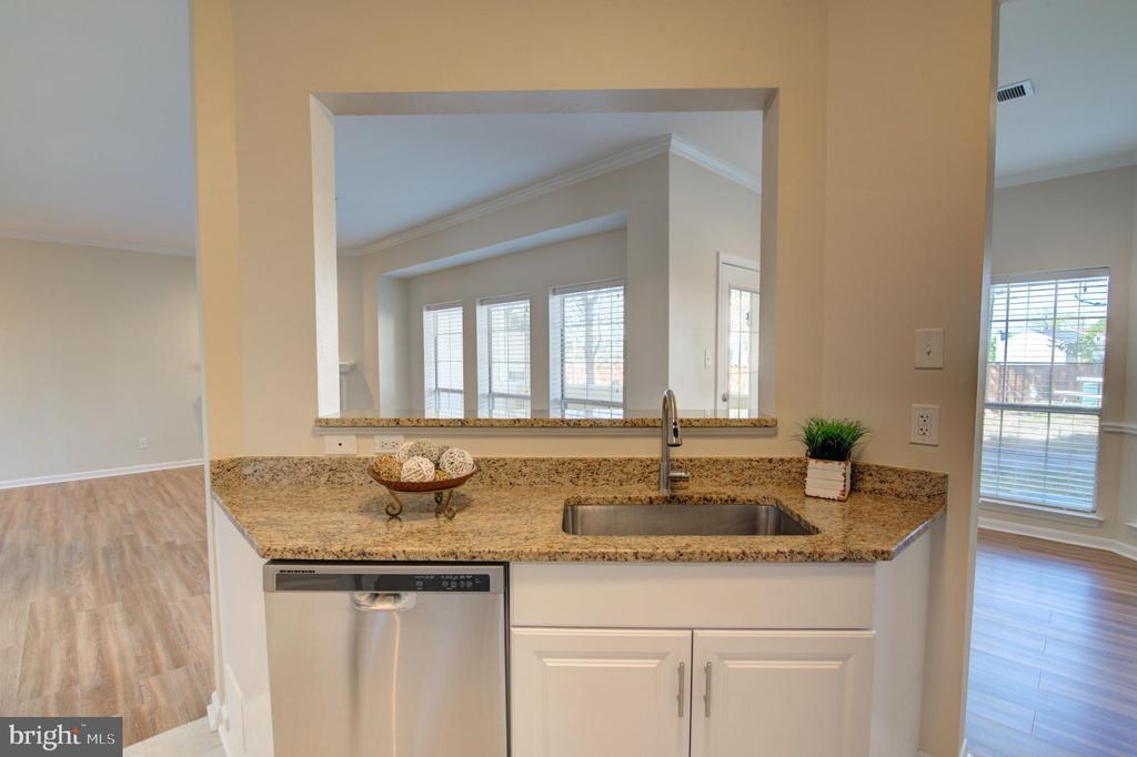 676 GATEWAY DRIVE SE 804