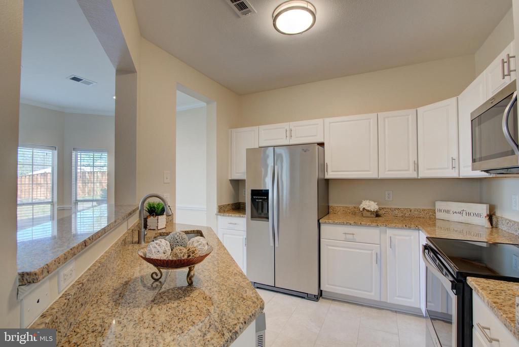 676 GATEWAY DRIVE SE 804