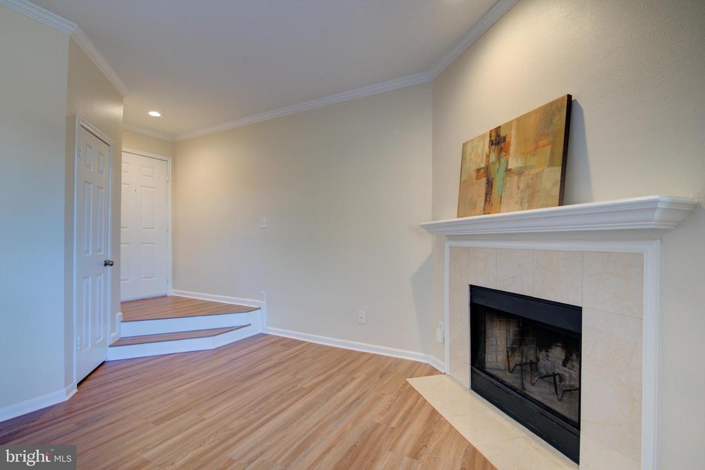 676 GATEWAY DRIVE SE 804