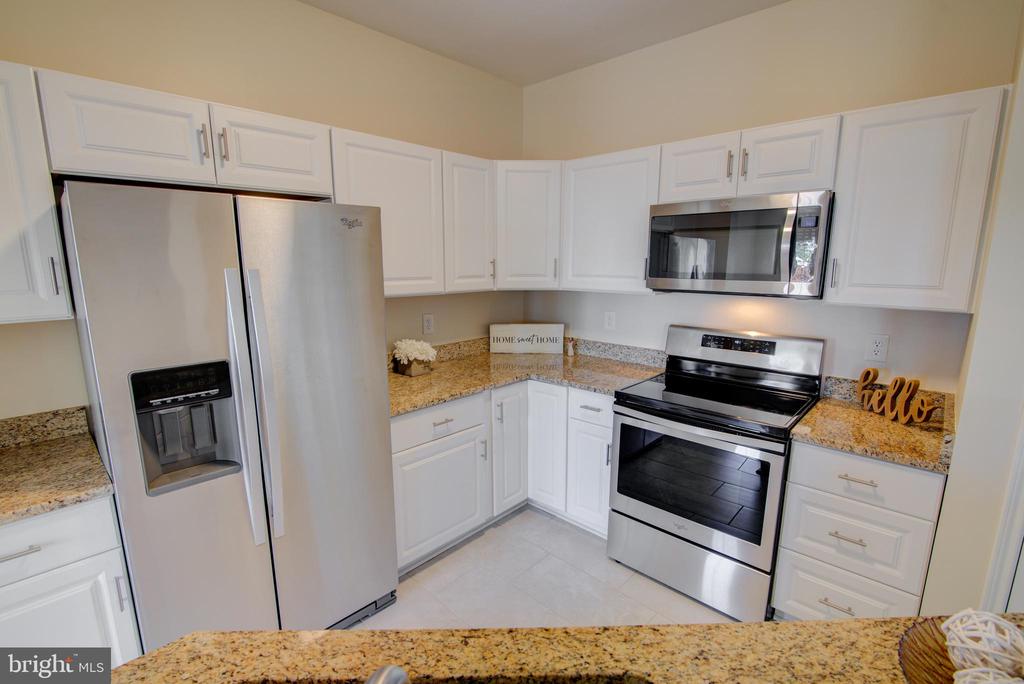 676 GATEWAY DRIVE SE 804