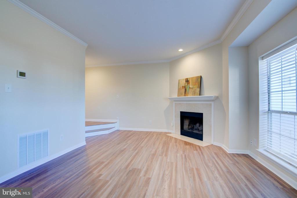 676 GATEWAY DRIVE SE 804