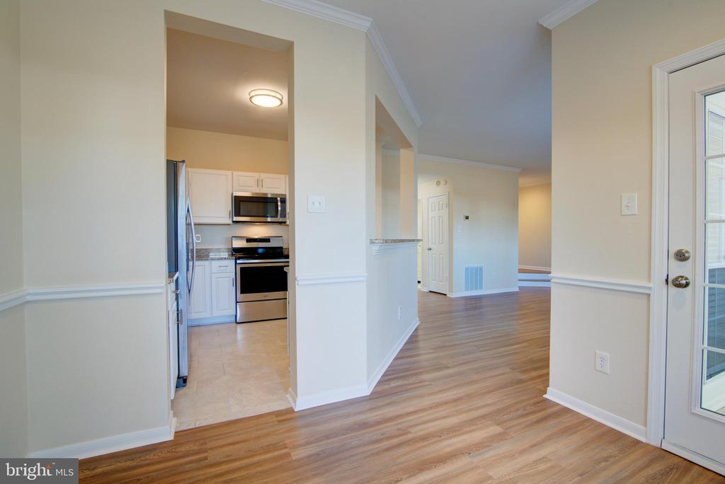 676 GATEWAY DRIVE SE 804