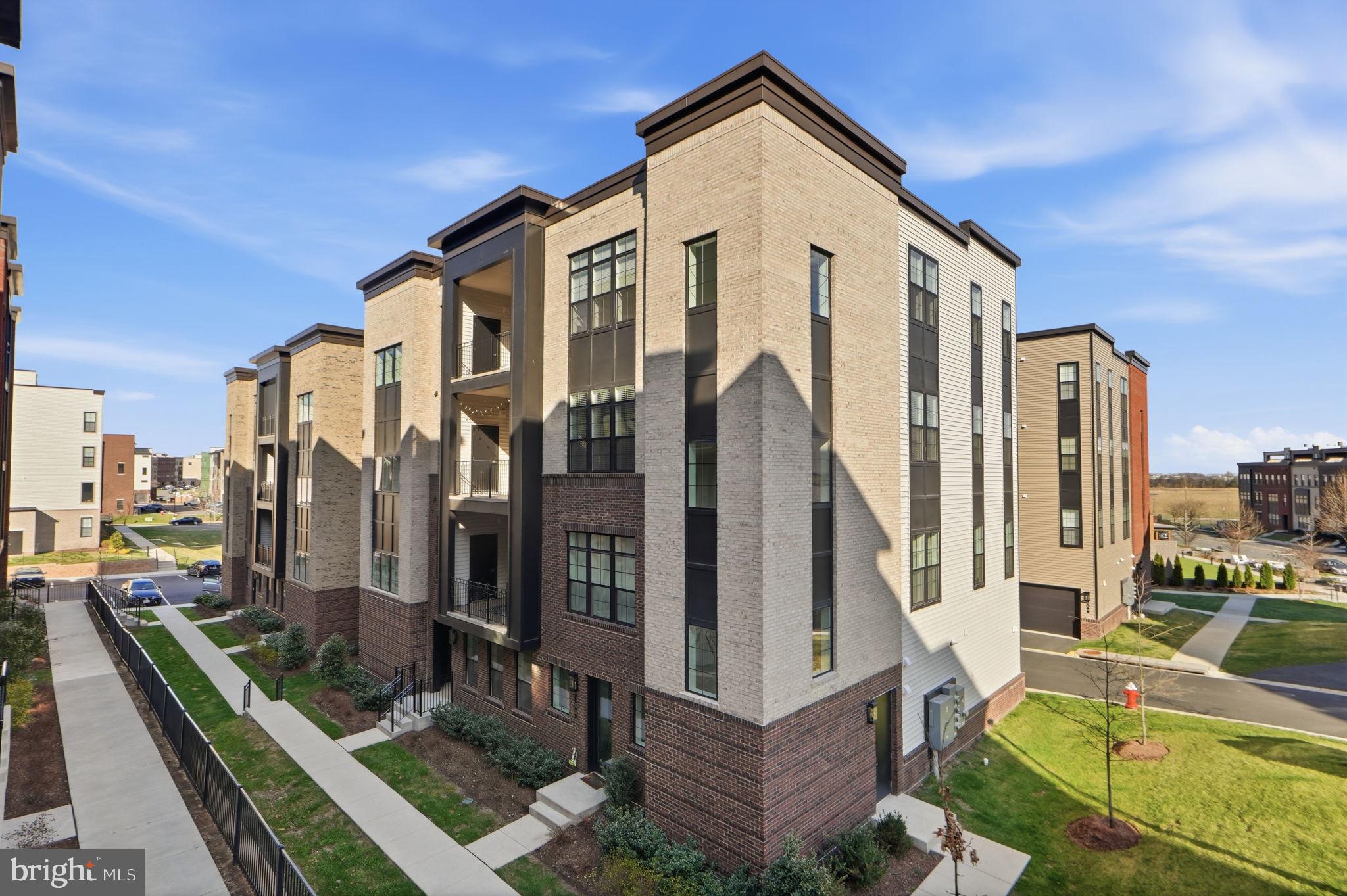 22171 SPRINGSIDE TERRACE 300