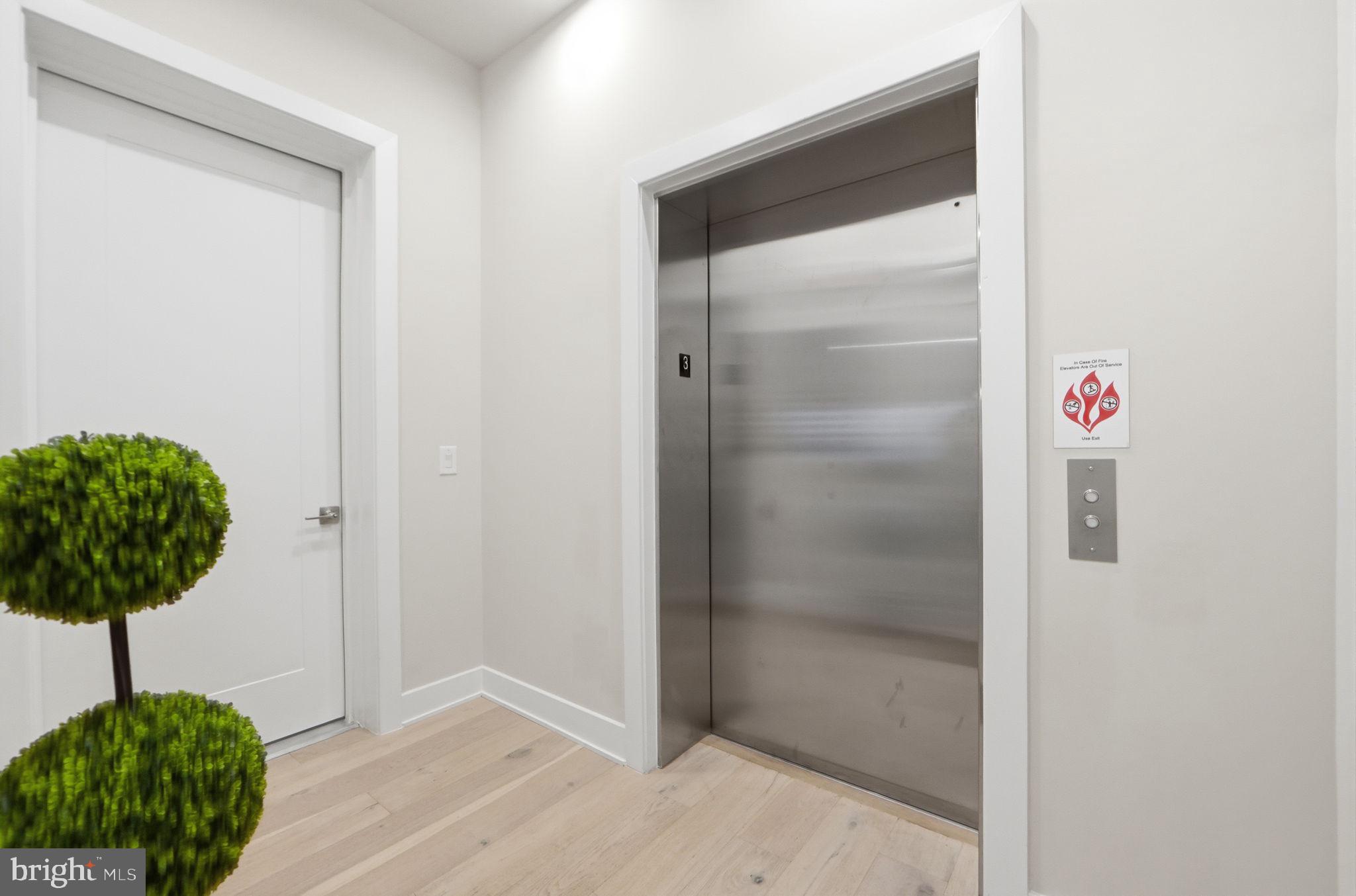 22171 SPRINGSIDE TERRACE 300