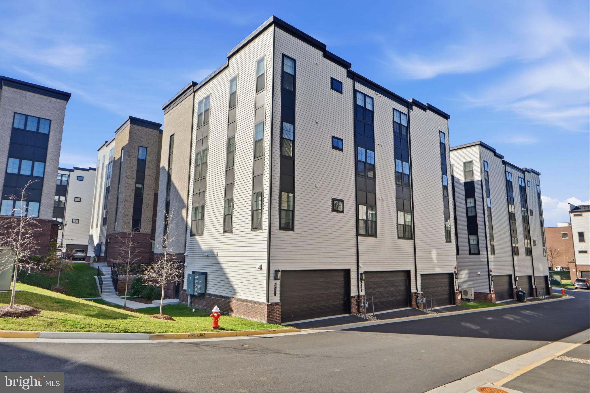 22171 SPRINGSIDE TERRACE 300