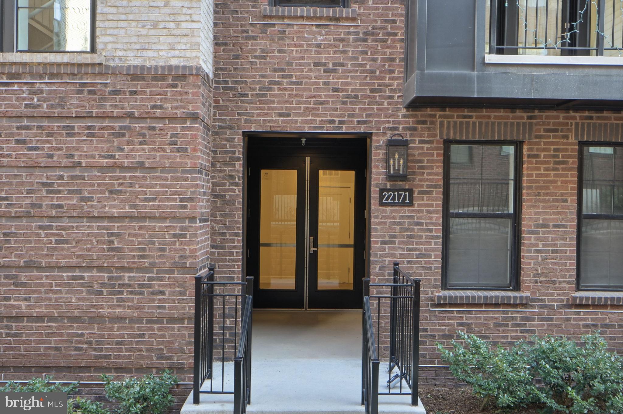 22171 SPRINGSIDE TERRACE 300