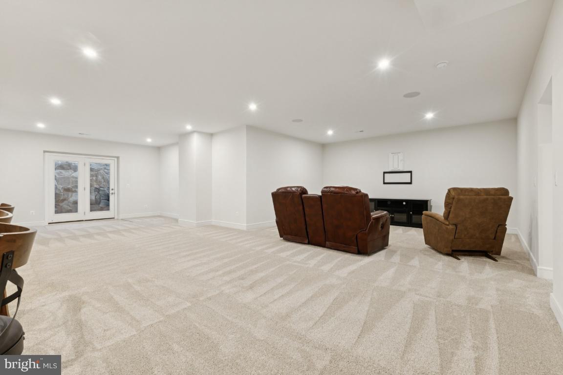38732 SILVER KING CIRCLE