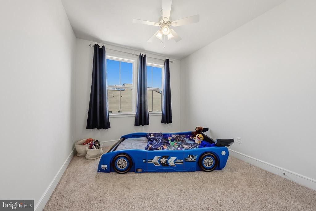 23117 COTTONWILLOW SQUARE