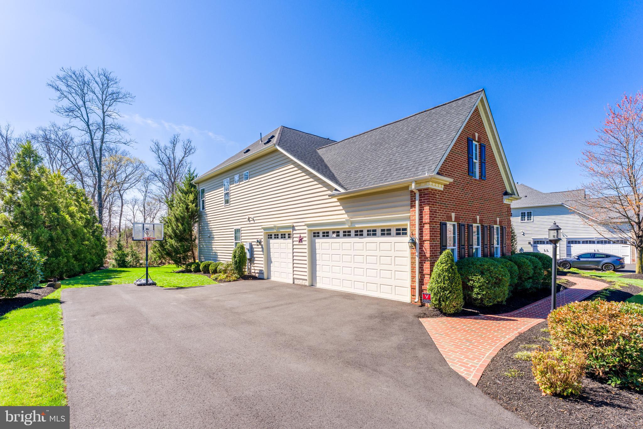 42679 GULICKS LANDING COURT