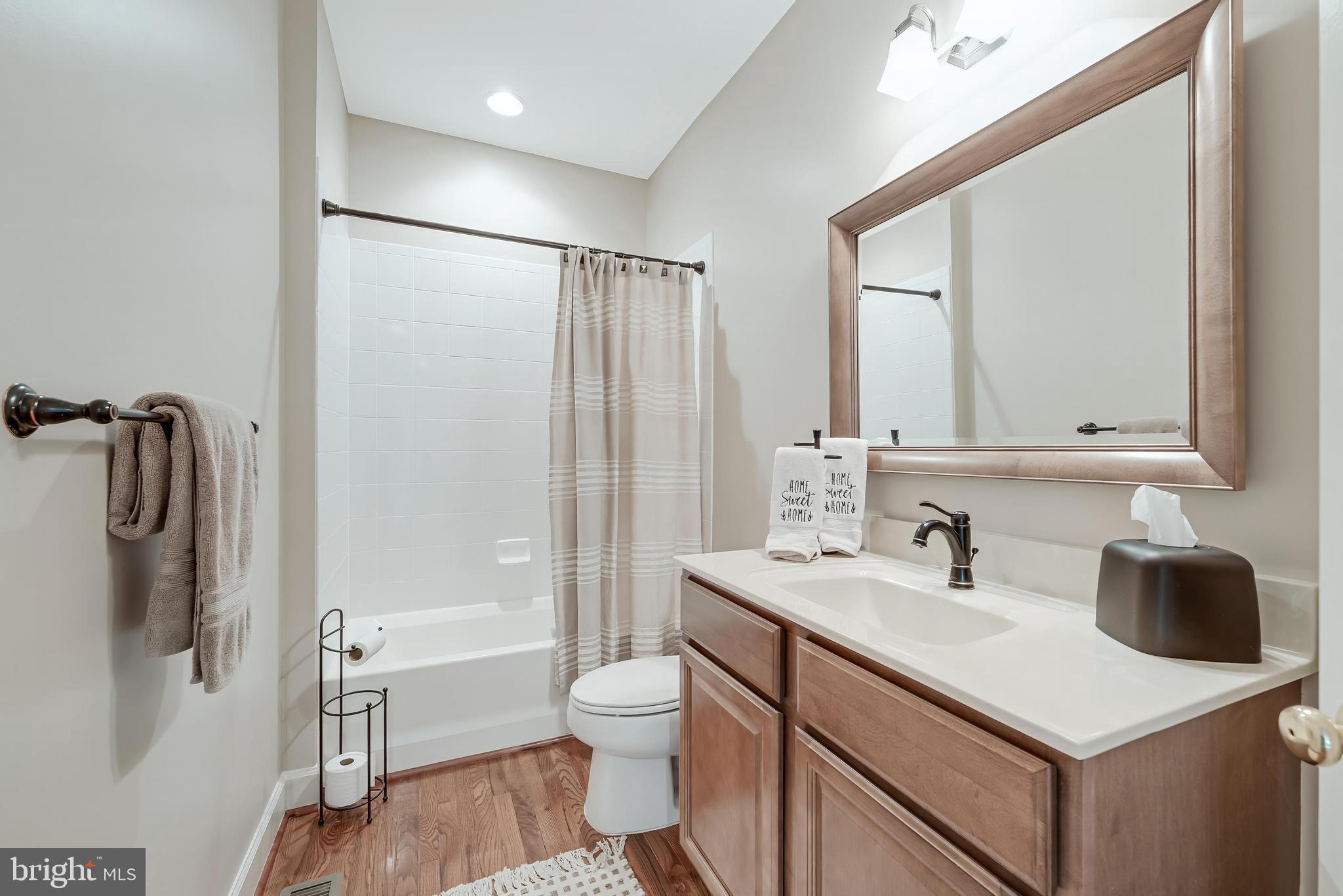 42679 GULICKS LANDING COURT