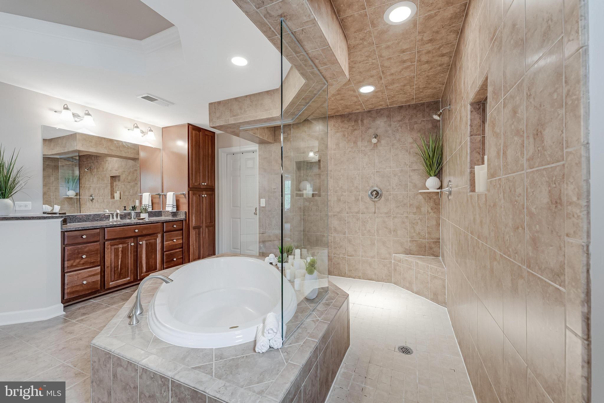 42679 GULICKS LANDING COURT