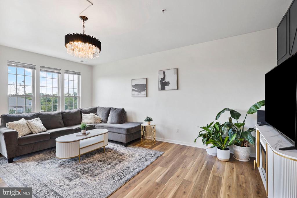 25381 PATRIOT TERRACE