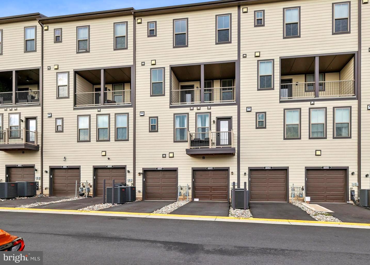 46007 WOODPECKER SQ.