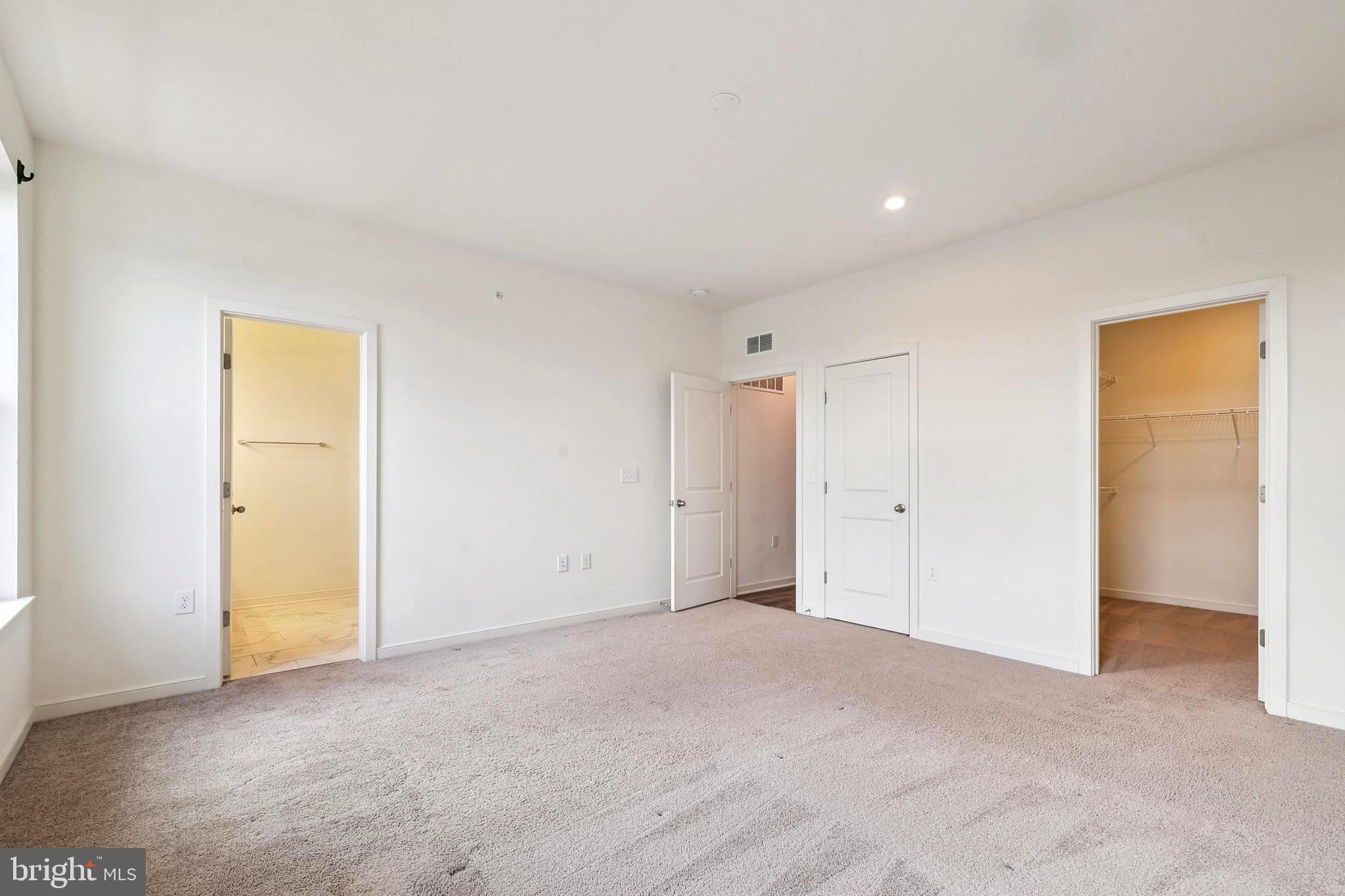46007 WOODPECKER SQ.