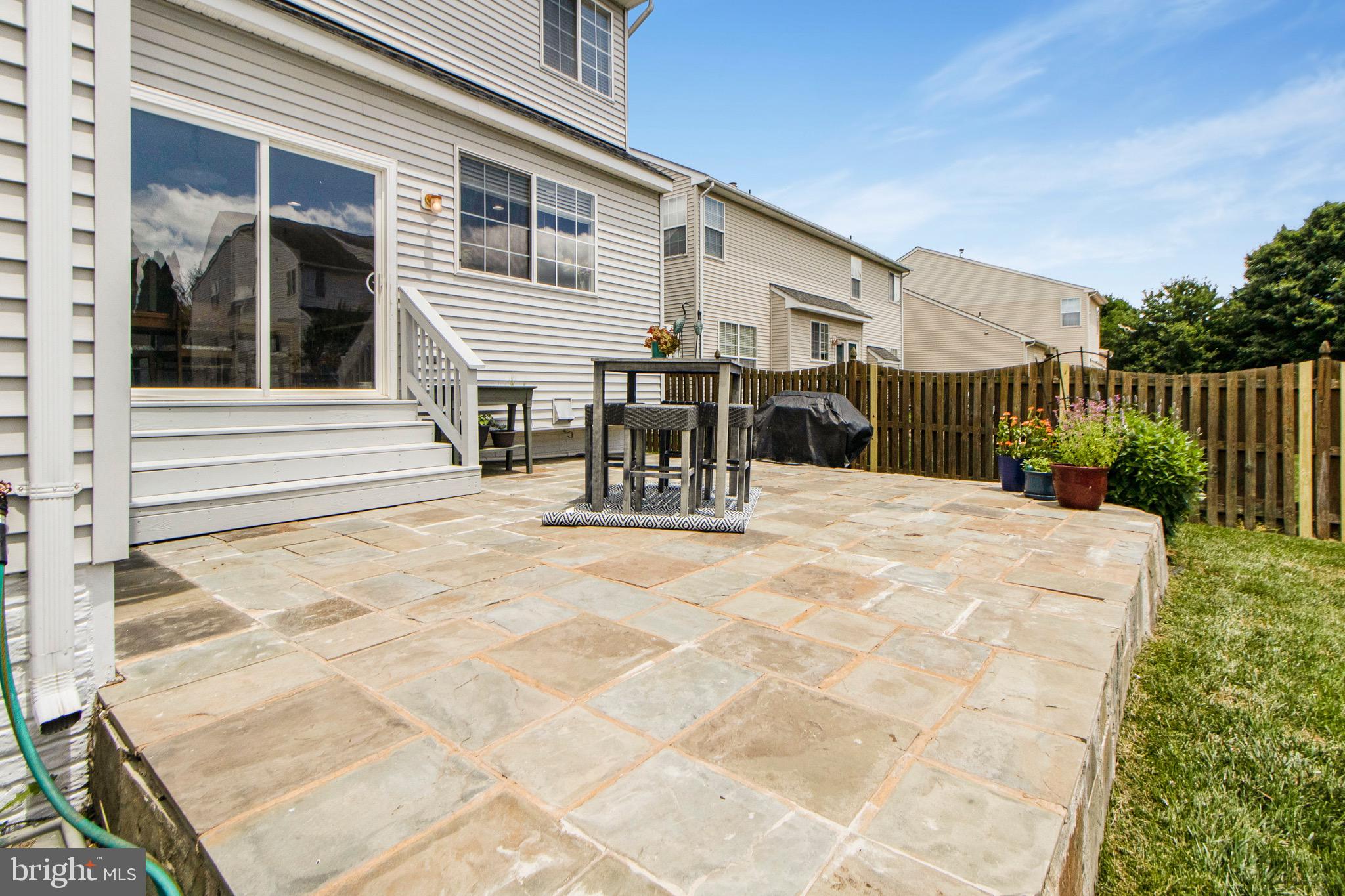 115 RICHARD DRIVE SE