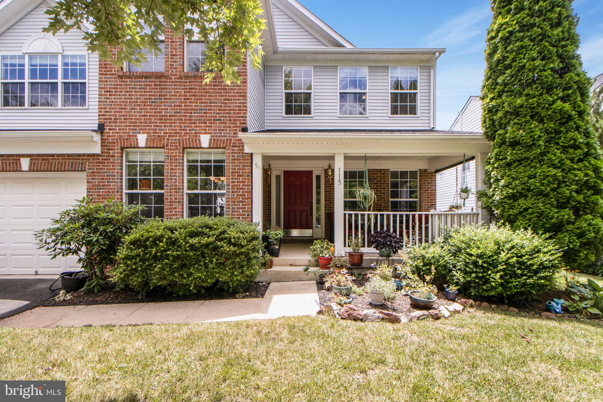 115 RICHARD DRIVE SE