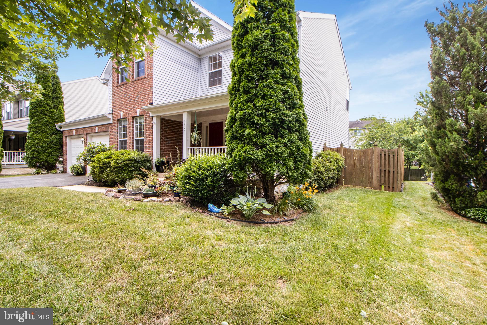 115 RICHARD DRIVE SE