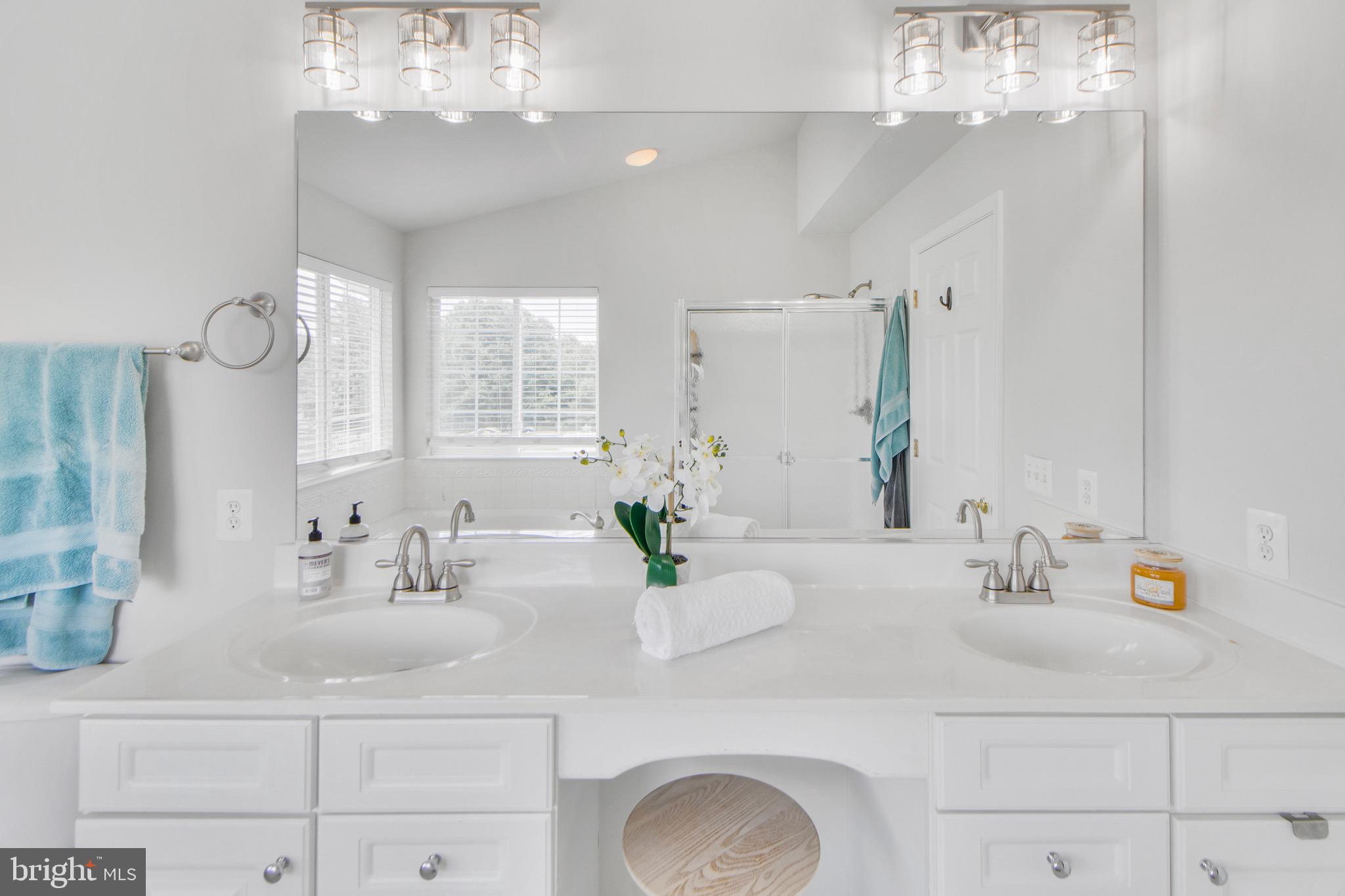 115 RICHARD DRIVE SE