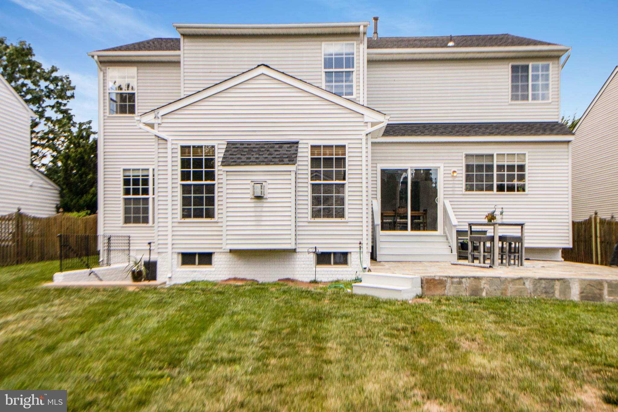 115 RICHARD DRIVE SE