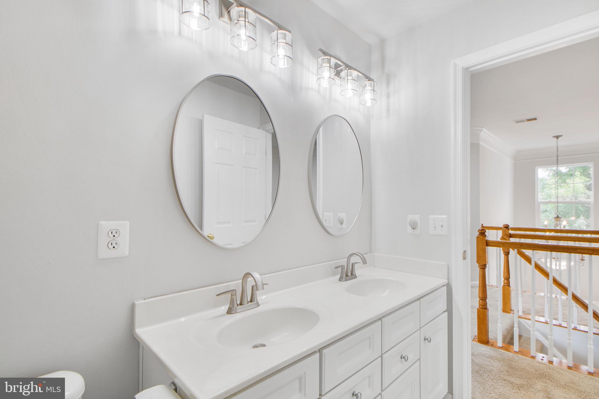 115 RICHARD DRIVE SE