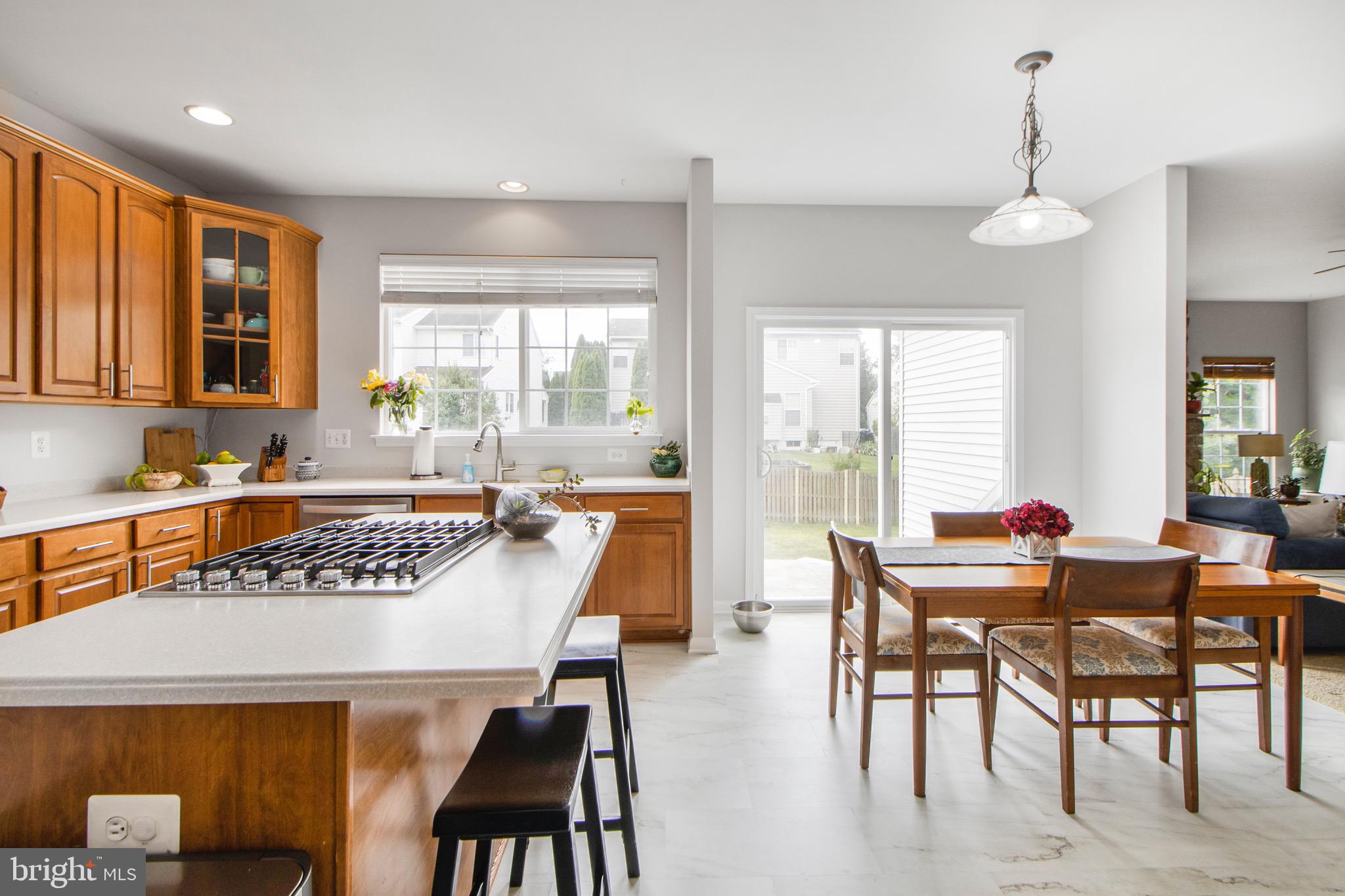 115 RICHARD DRIVE SE