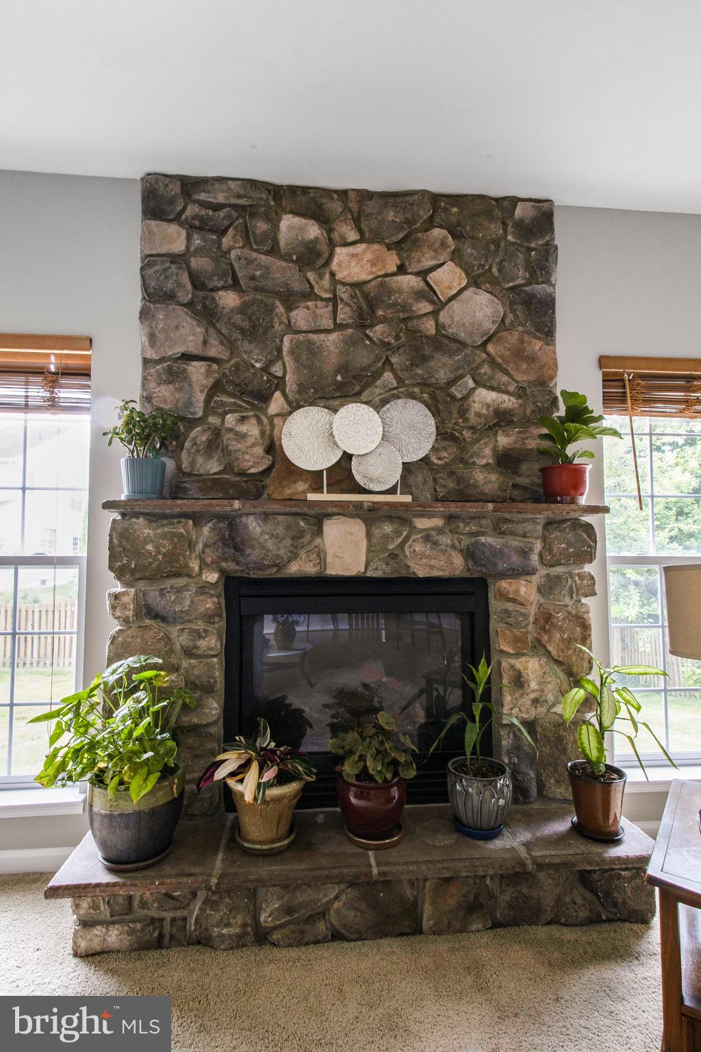 115 RICHARD DRIVE SE