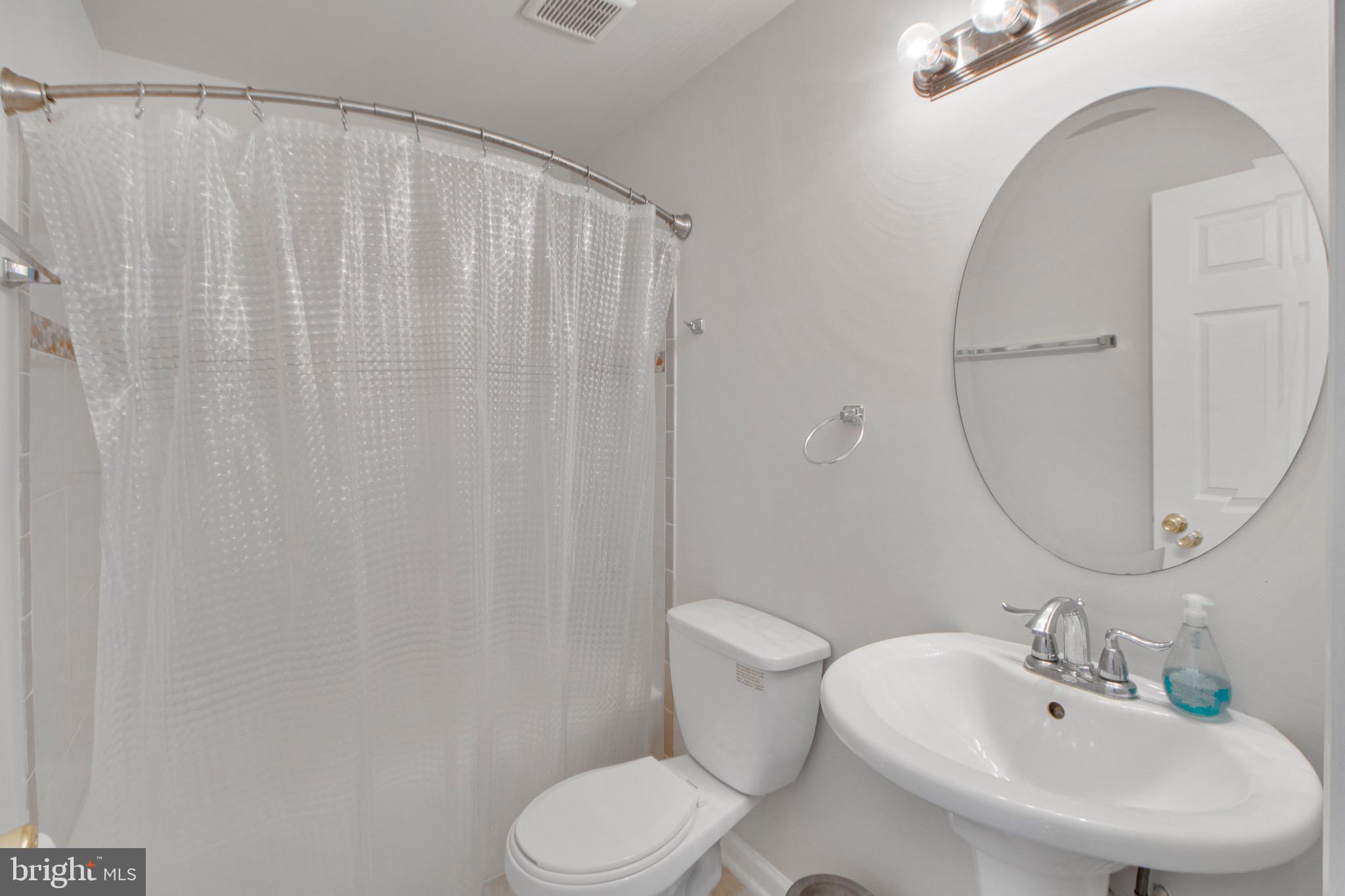 115 RICHARD DRIVE SE