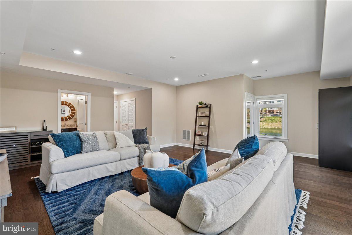 1800 BLUE MARBLE TERRACE SE