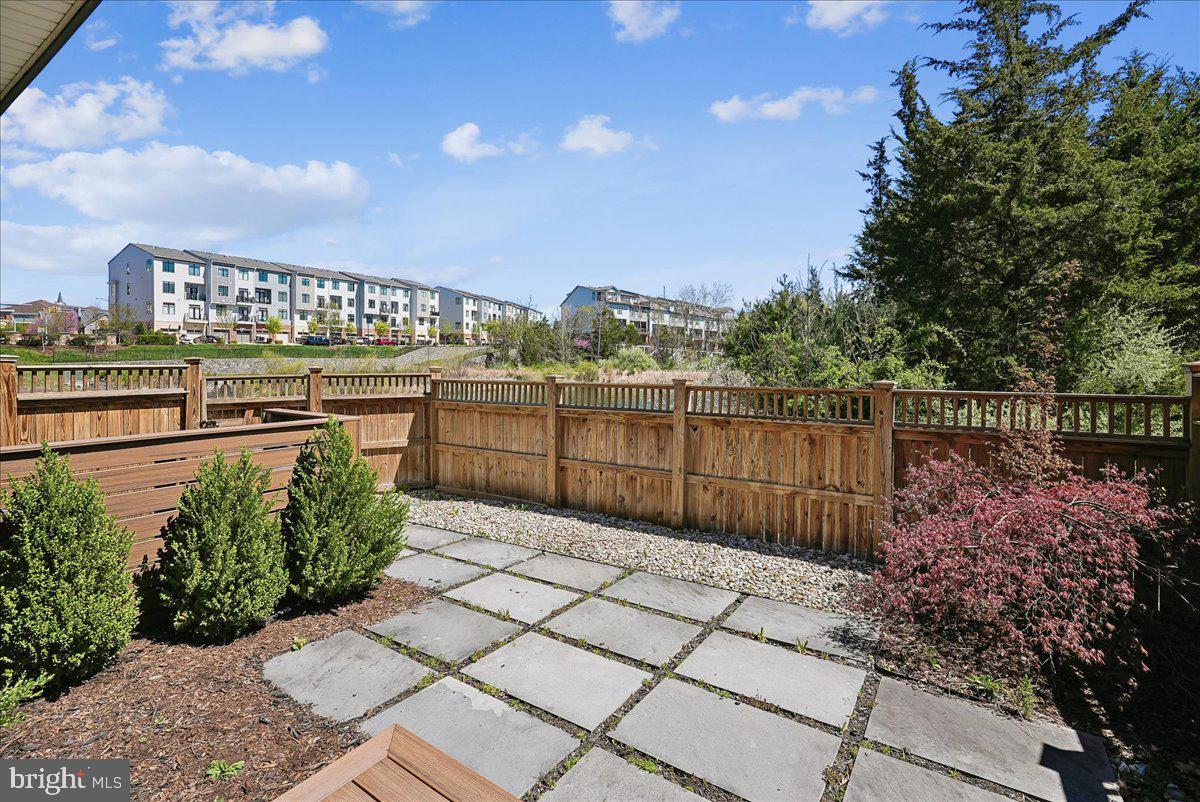 1800 BLUE MARBLE TERRACE SE