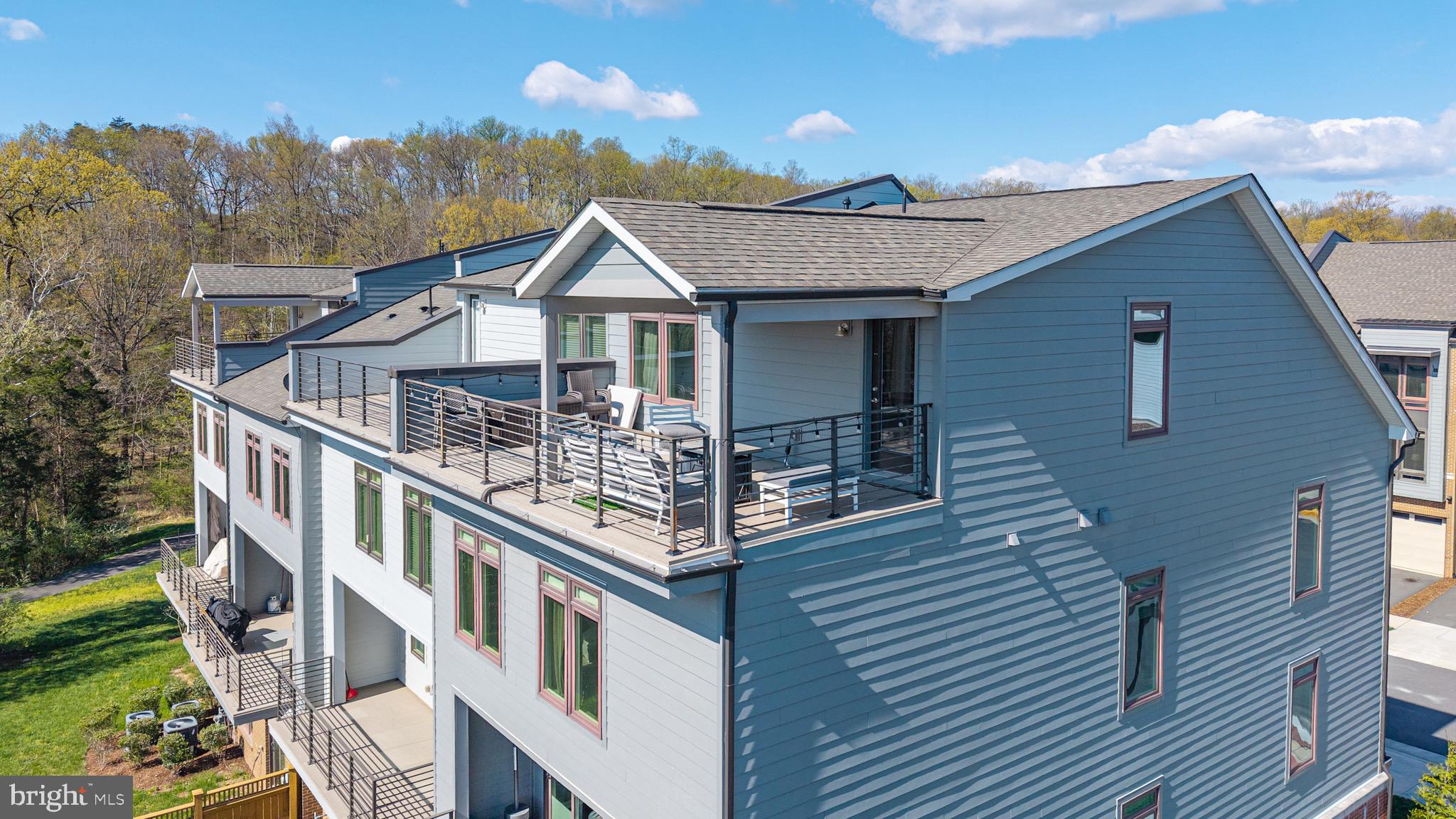 1800 BLUE MARBLE TERRACE SE