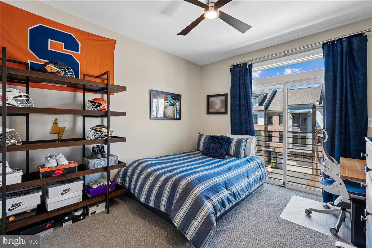 1800 BLUE MARBLE TERRACE SE