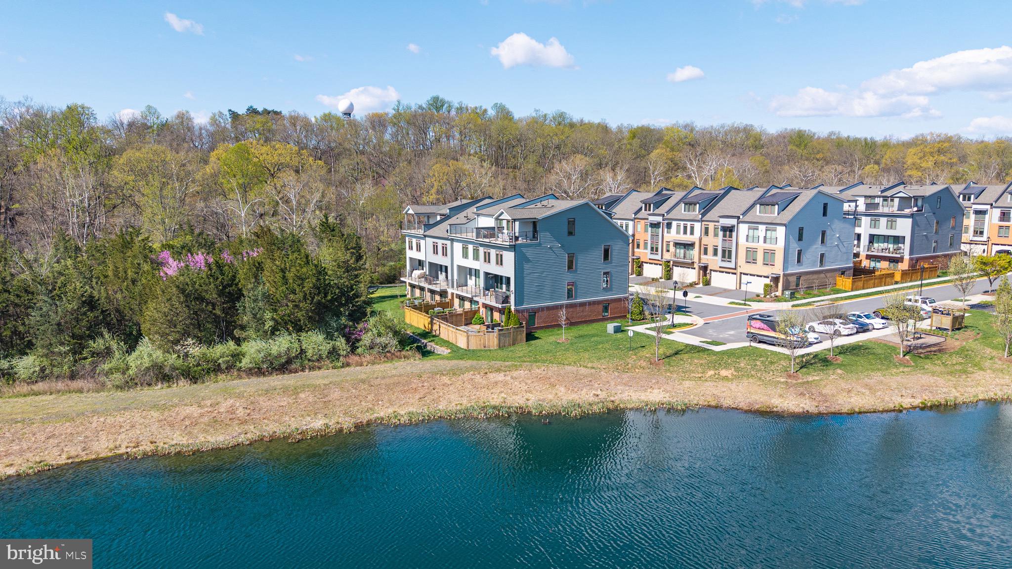 1800 BLUE MARBLE TERRACE SE