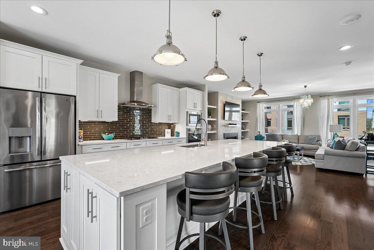 1800 BLUE MARBLE TERRACE SE