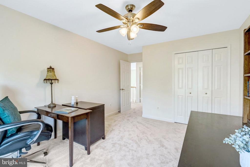 20799 AMBERVIEW COURT