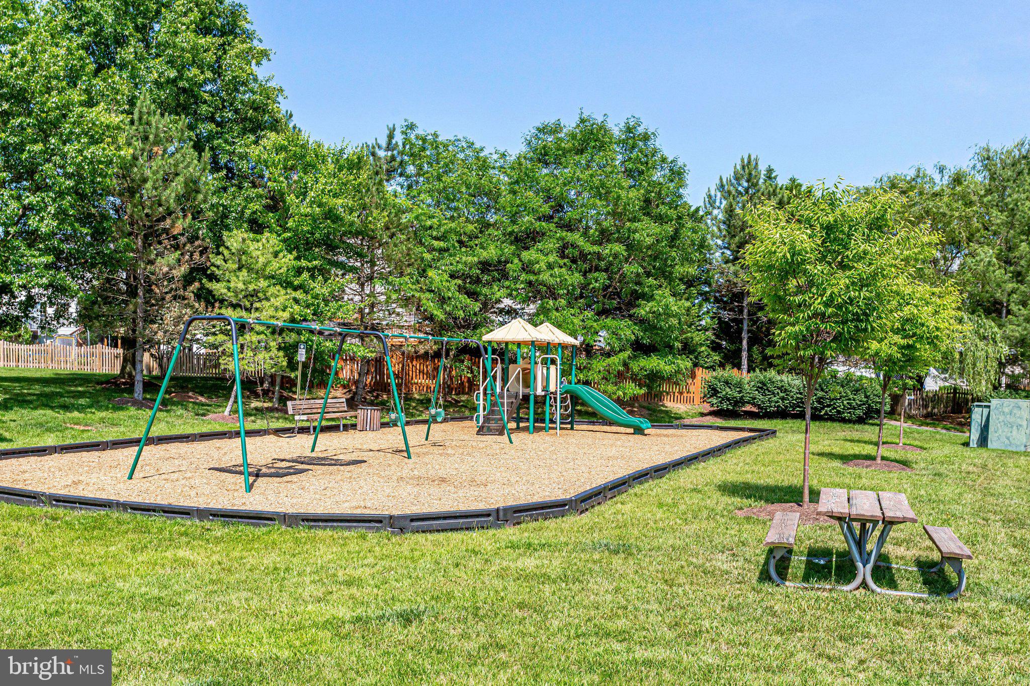20799 AMBERVIEW COURT