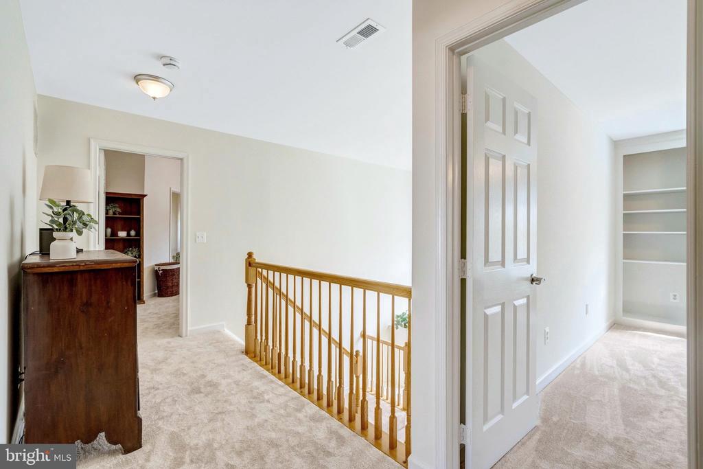 20799 AMBERVIEW COURT