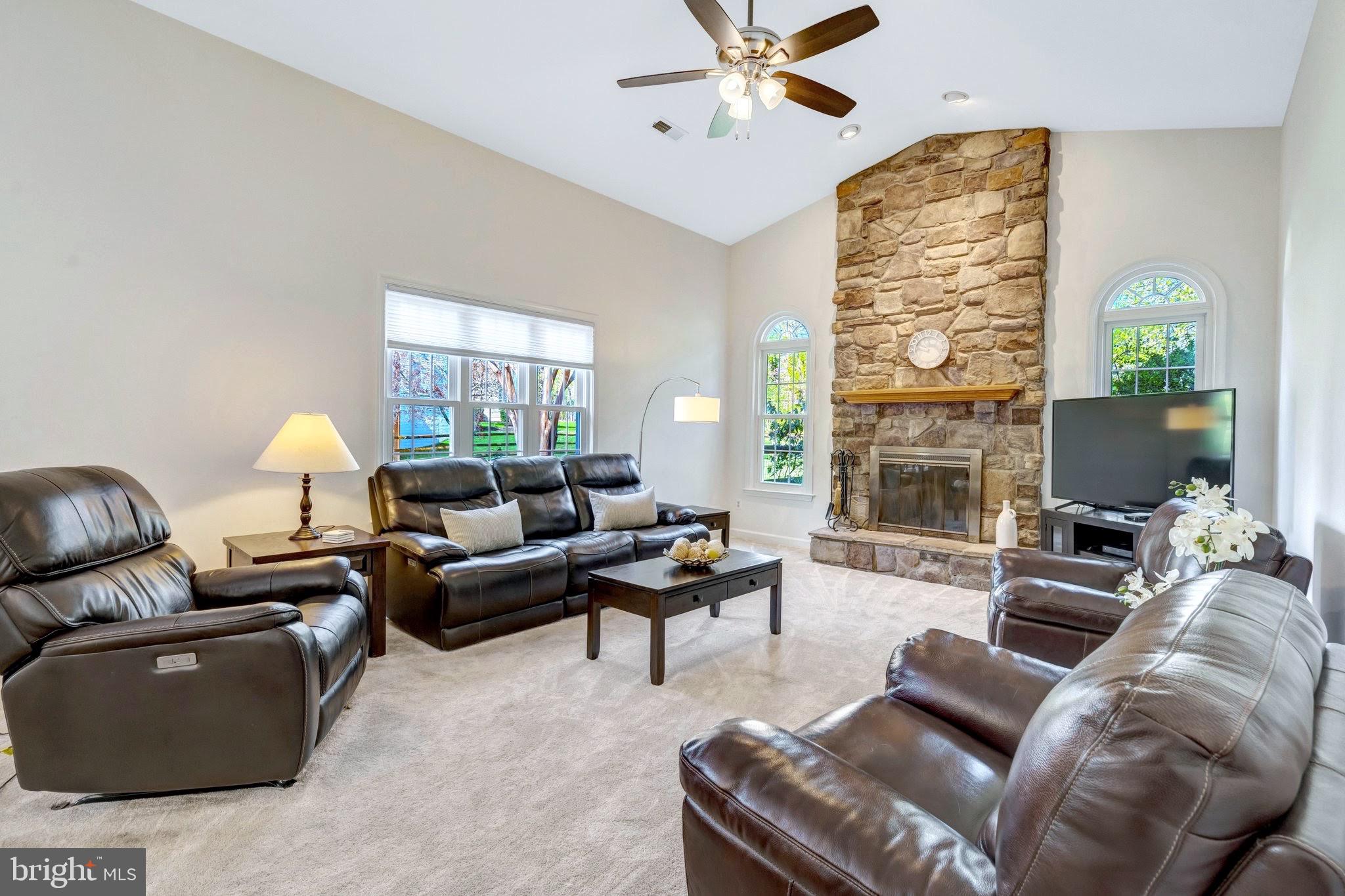 20799 AMBERVIEW COURT