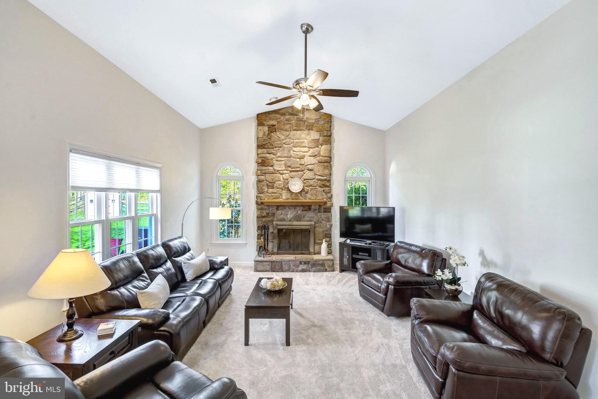 20799 AMBERVIEW COURT