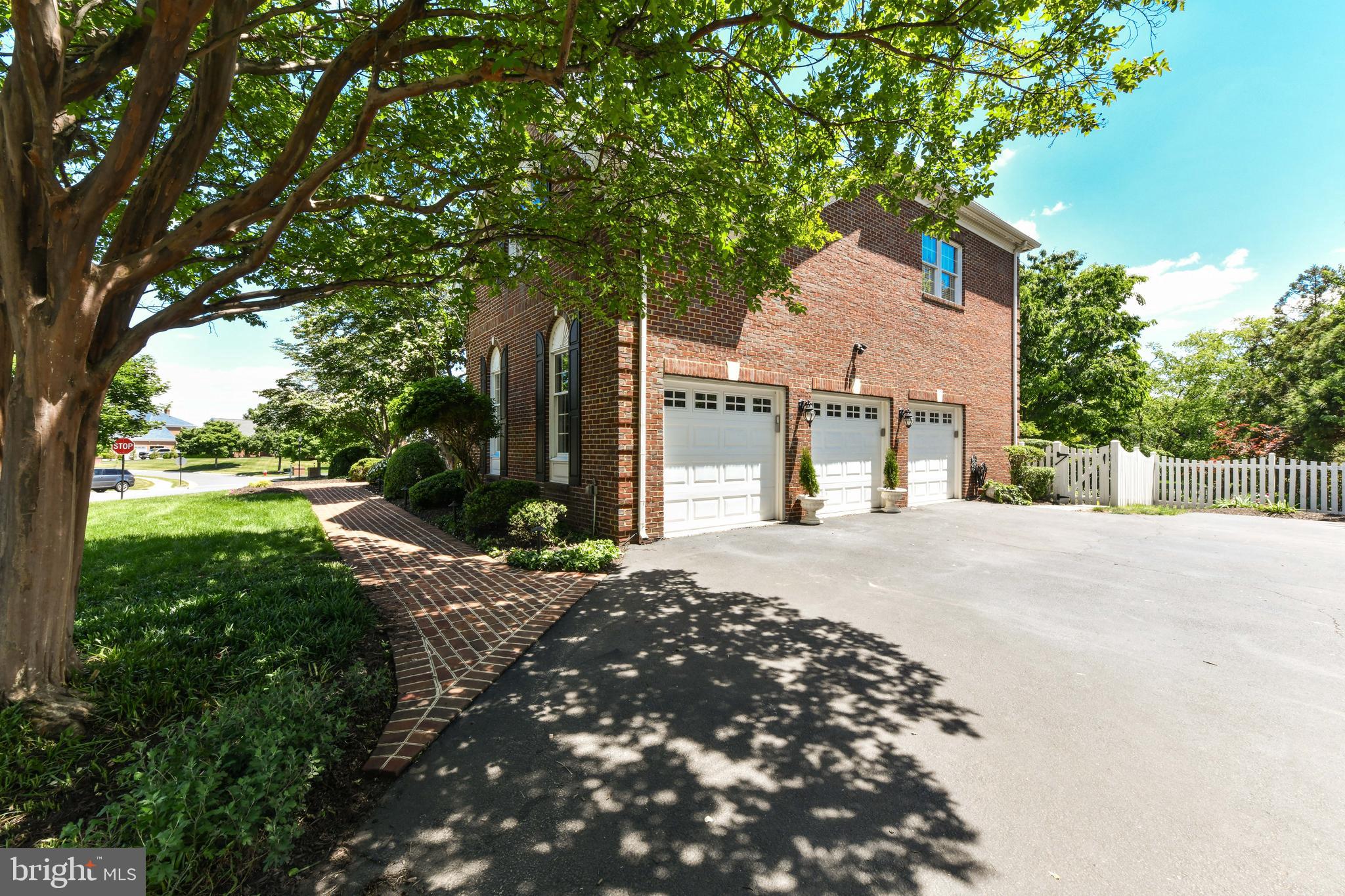 19854 ANNENBERG DRIVE