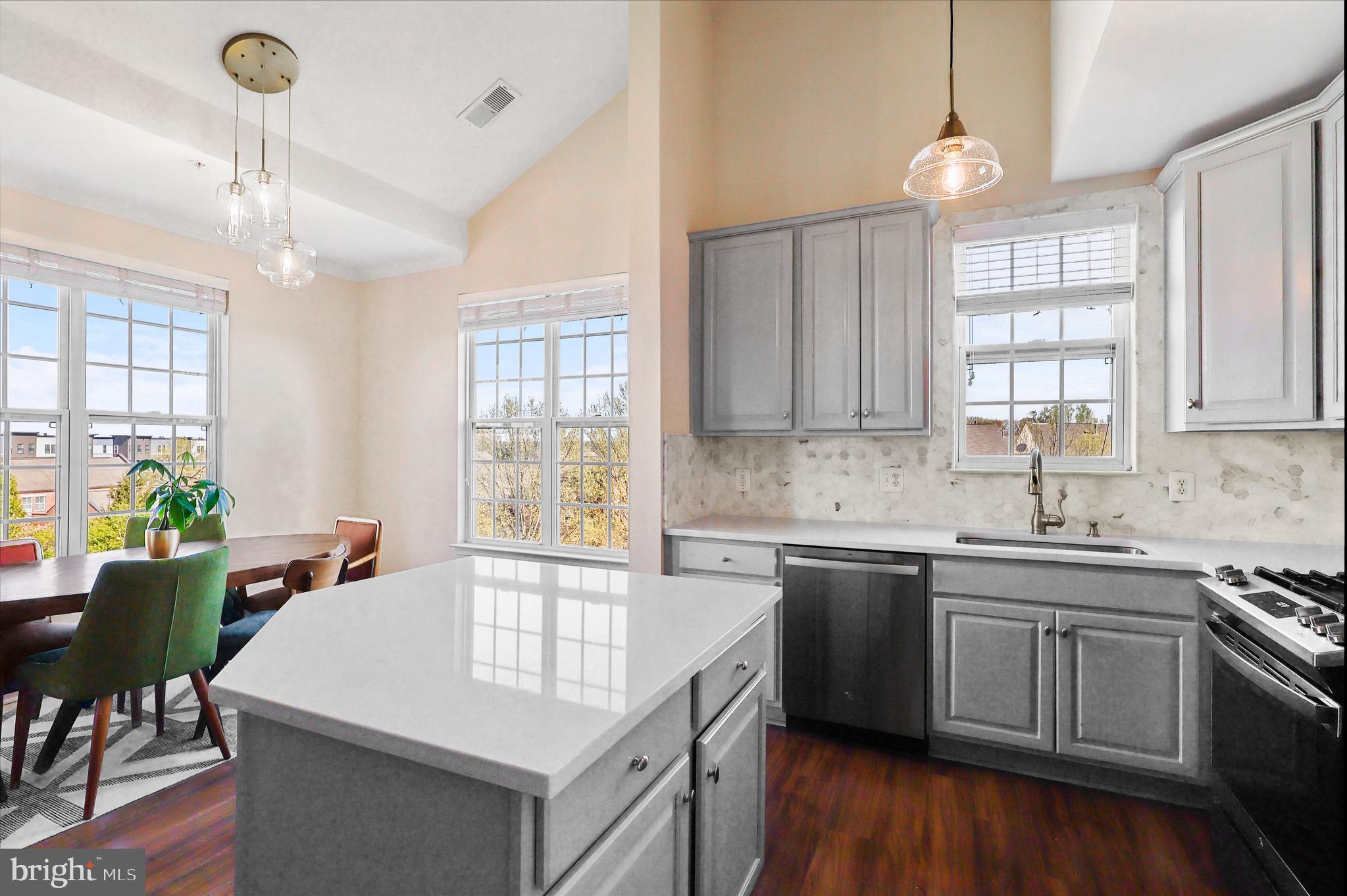 21191 MCFADDEN SQUARE 407