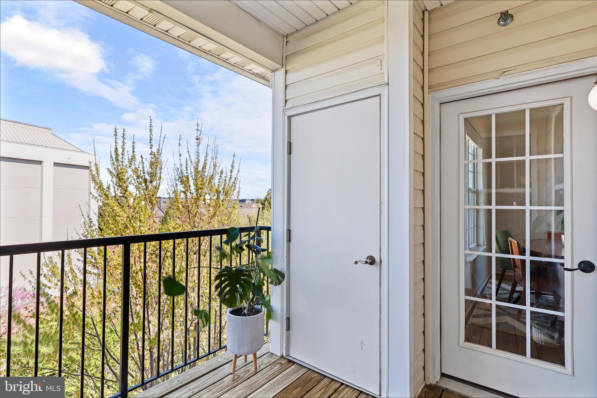 21191 MCFADDEN SQUARE 407