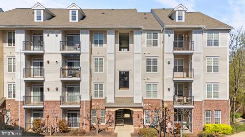 21191 MCFADDEN SQUARE 407