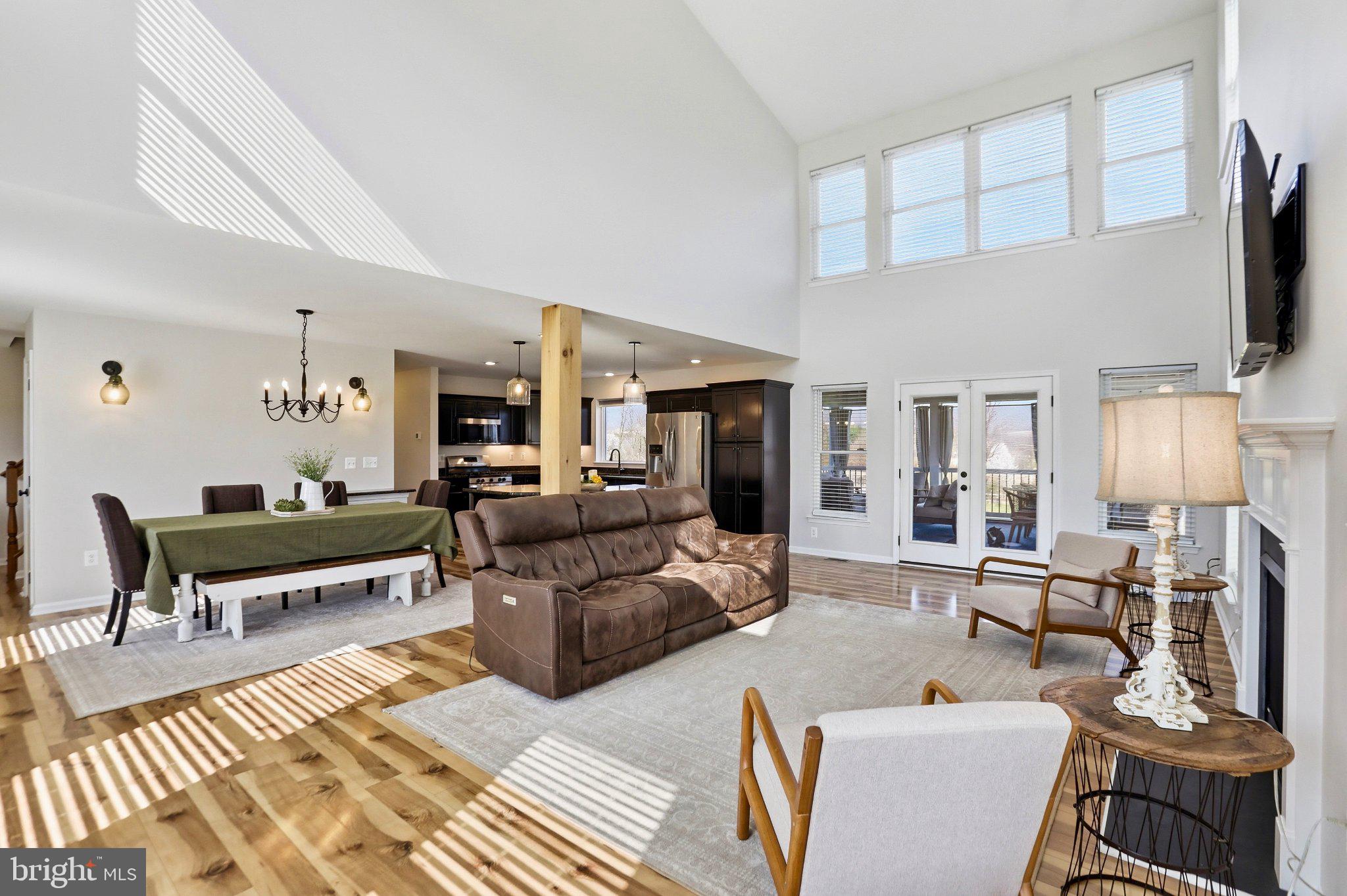 15615 WHISPERING KNOLL COURT