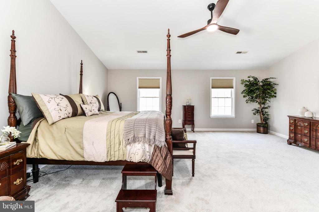 20855 BLYTHWOOD COURT