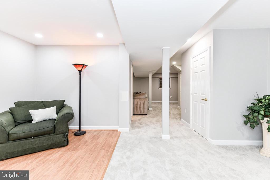 20855 BLYTHWOOD COURT