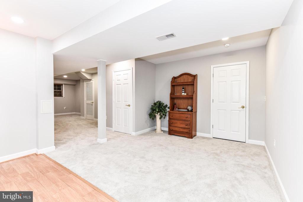 20855 BLYTHWOOD COURT