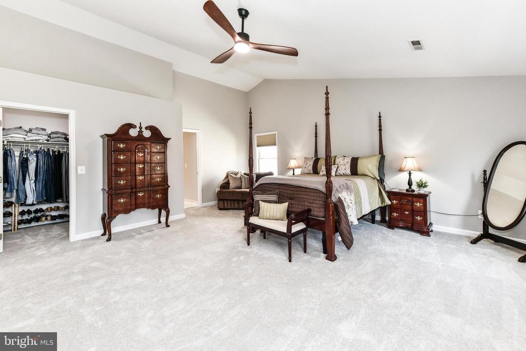 20855 BLYTHWOOD COURT