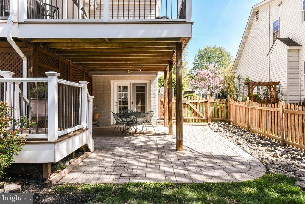 20855 BLYTHWOOD COURT