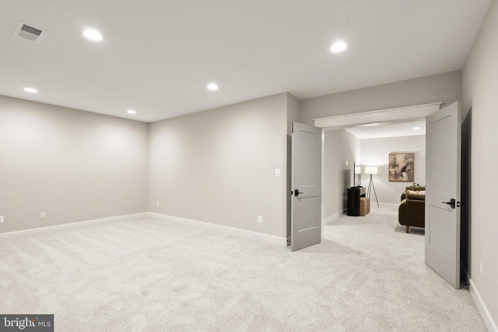 16054 KEYMER HILL COURT
